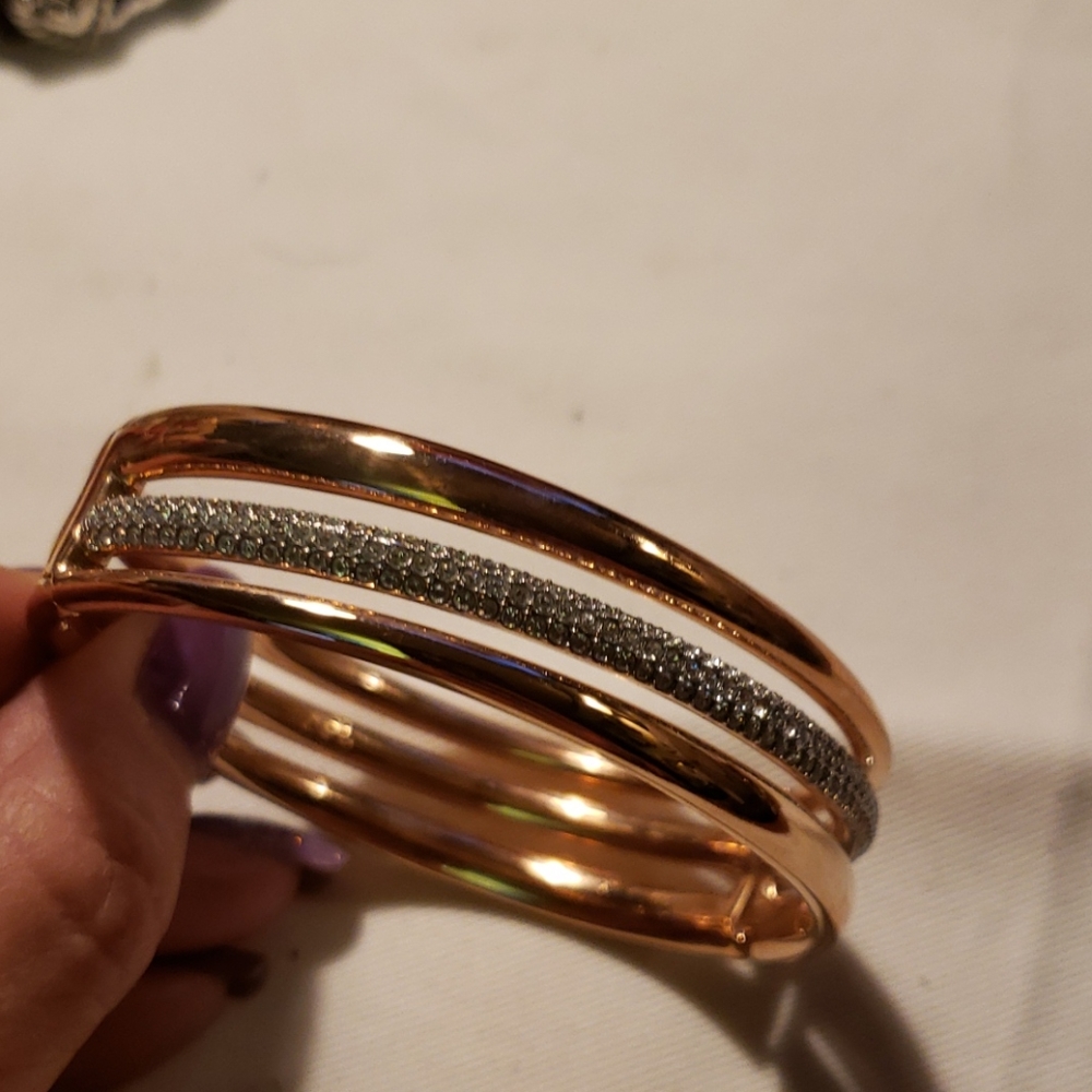 Bracelet - Picture 3 of 3